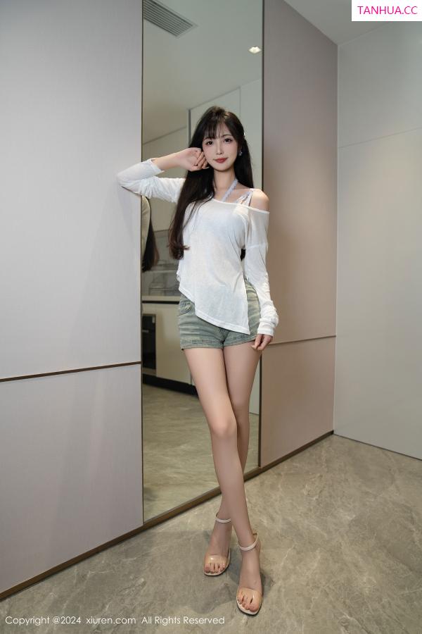 林星阑  [XiuRen]高清写真图 2024.09.26 No.9215 林星阑 美腿性感第7张图片